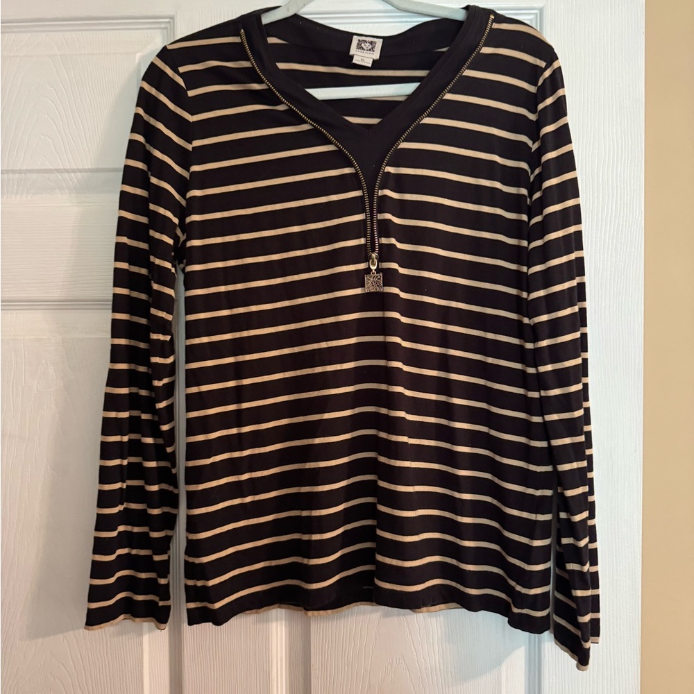 Anne Klein Black and Cream Striped Top with gold looking Anne Klein zipper.